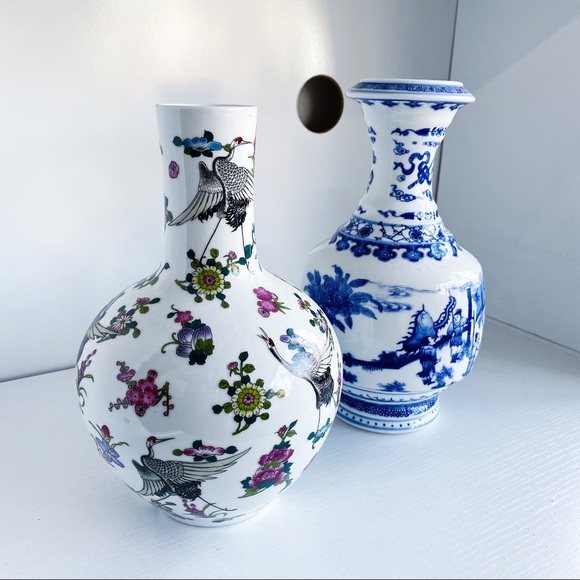 Chinese Vintage Floral Round Vase - Picture 5 of 6